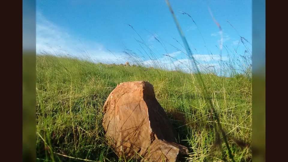 Commons coordinates place this at Manga Hills near Kisii; it is regional landscape context, not the Roga–Marani road.