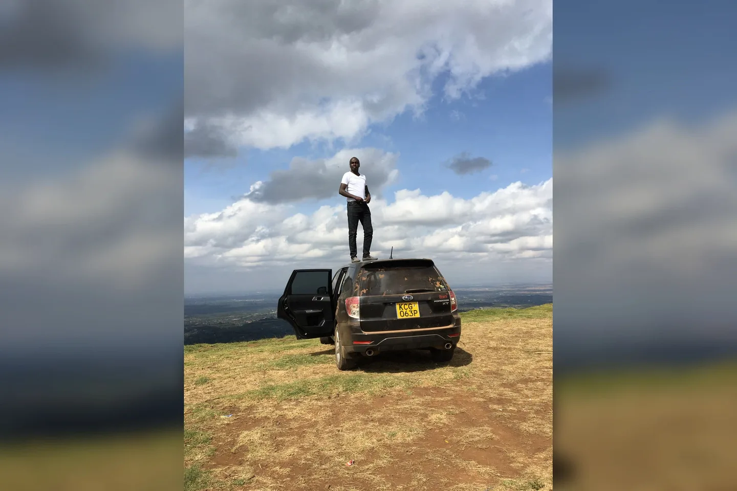 Commons locates a vehicle on Ngong Hills; it demonstrates vehicle context but not public access, parking, or service availability.