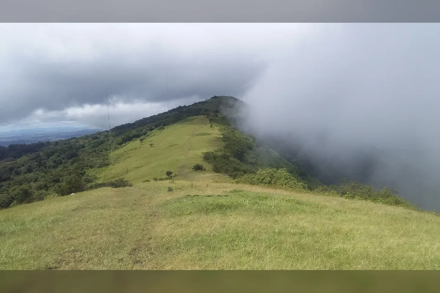 Commons locates this hike on Ngong Hills; it is path context, not a current ridge-road surface report.